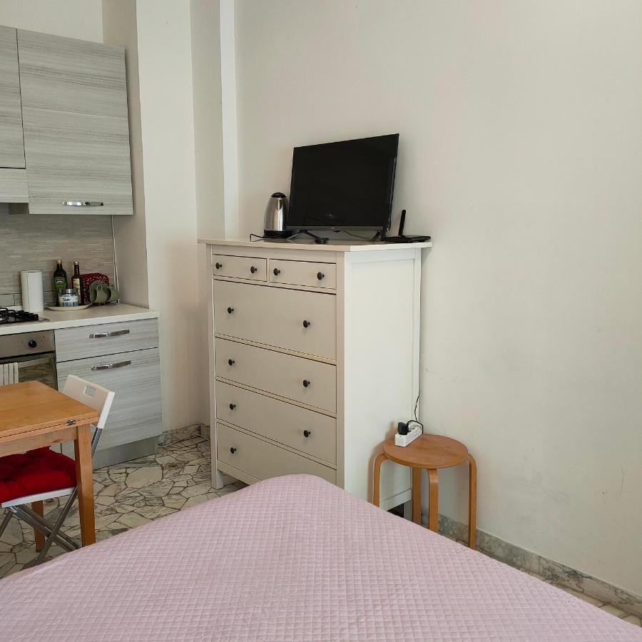 Anto Aircon Studio Monolocale A 15 Min Dal Centro Milan Exterior photo